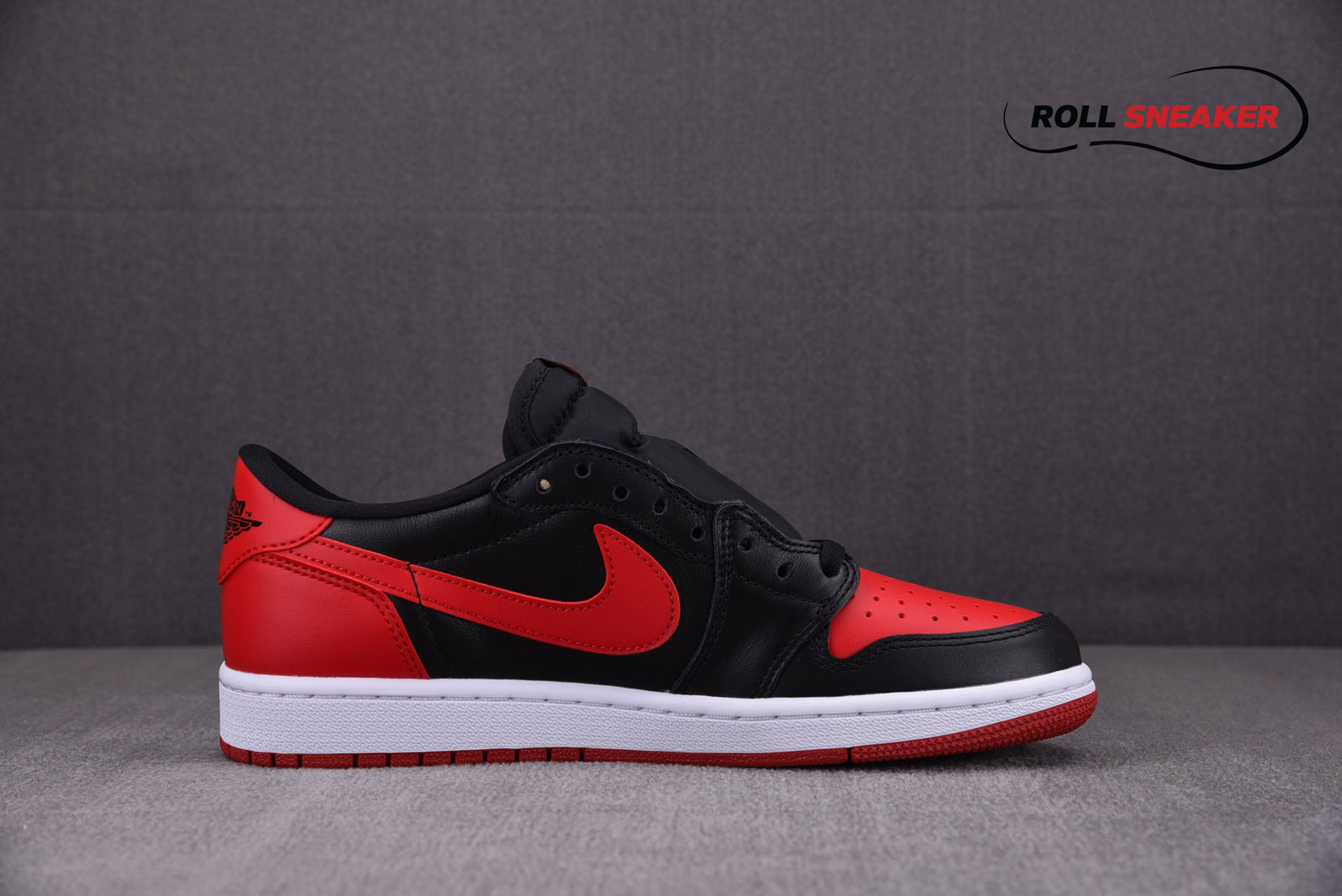 Nike Air Jordan 1 Retro Low Bred 2015