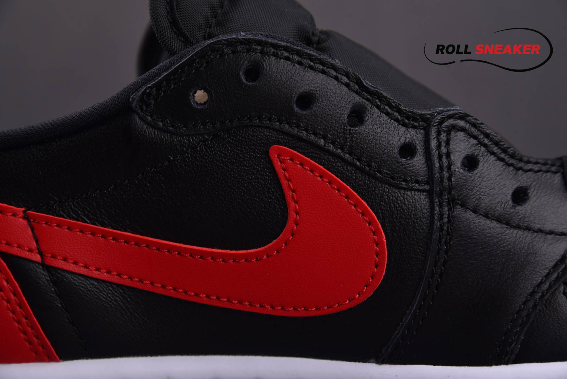 Nike Air Jordan 1 Retro Low Bred 2015