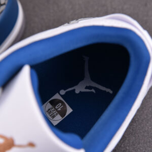 Nike Air Jordan 3 Retro“White and True Blue”