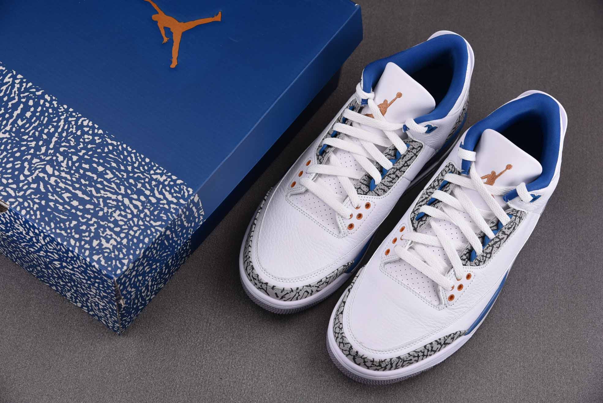 Nike Air Jordan 3 Retro“White and True Blue”