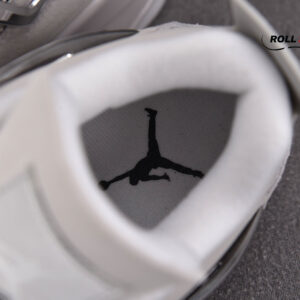 Nike Air Jordan 4 Retro Frozen Moments