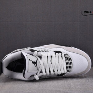 Nike Air Jordan 4 Retro“Military Black”