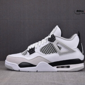 Nike Air Jordan 4 Retro“Military Black”