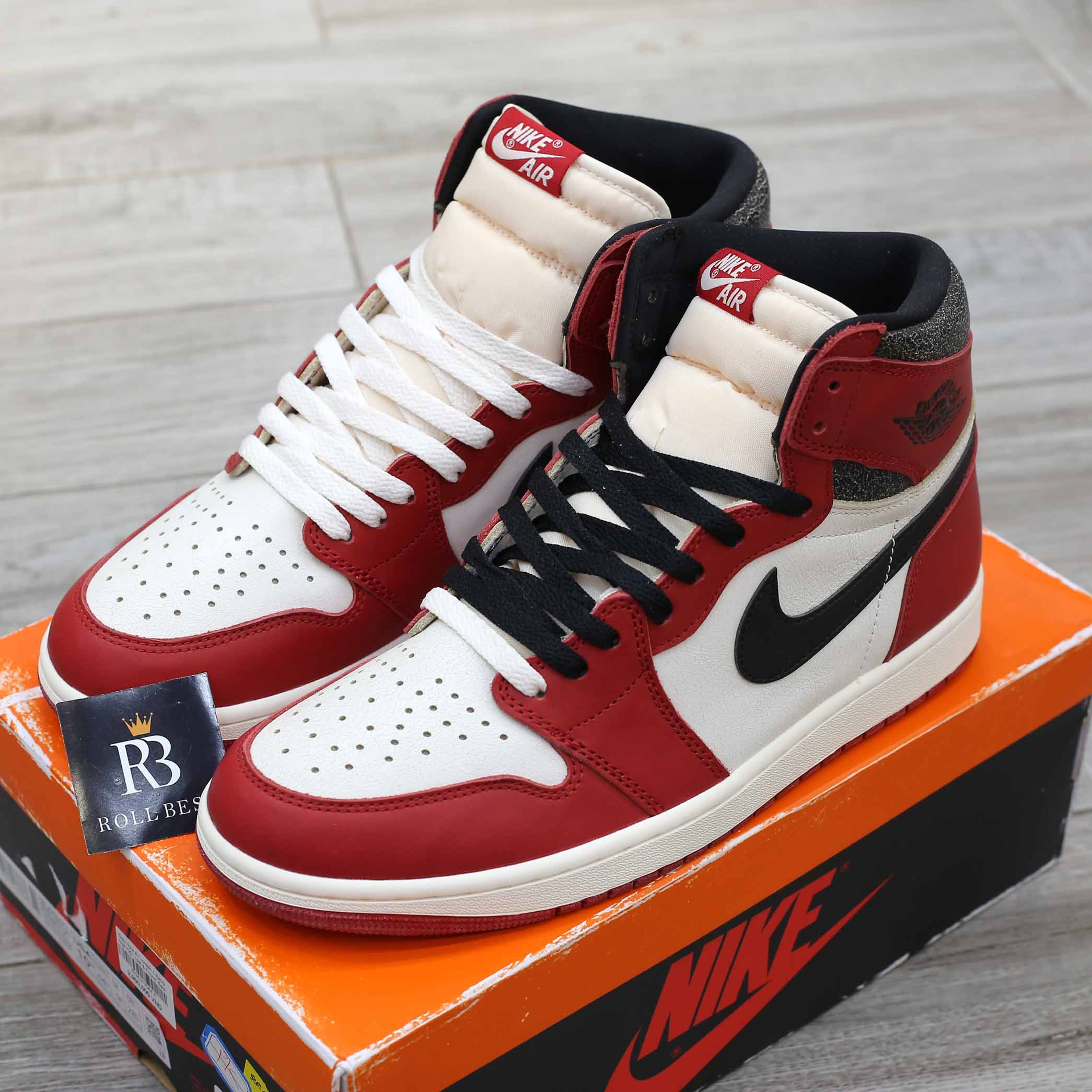 Nike air Nike Air Jordan 1 High Chicago Lost and Found