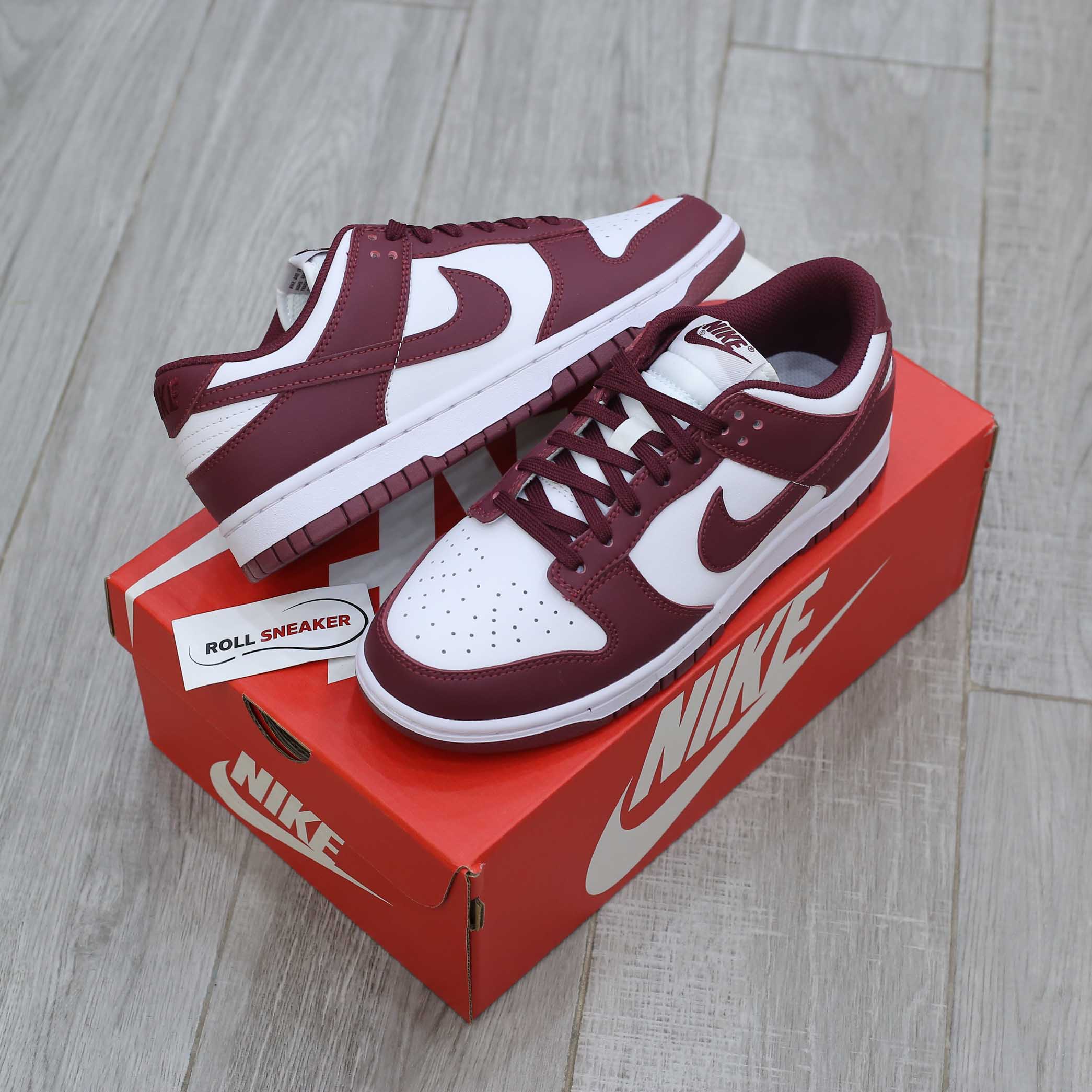 Nike Dunk Low ‘Team Red-Bordeaux’
