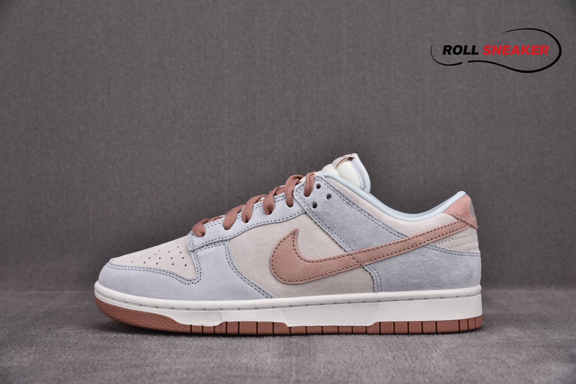 Nike Dunk Low ‘Fossil Rose’
