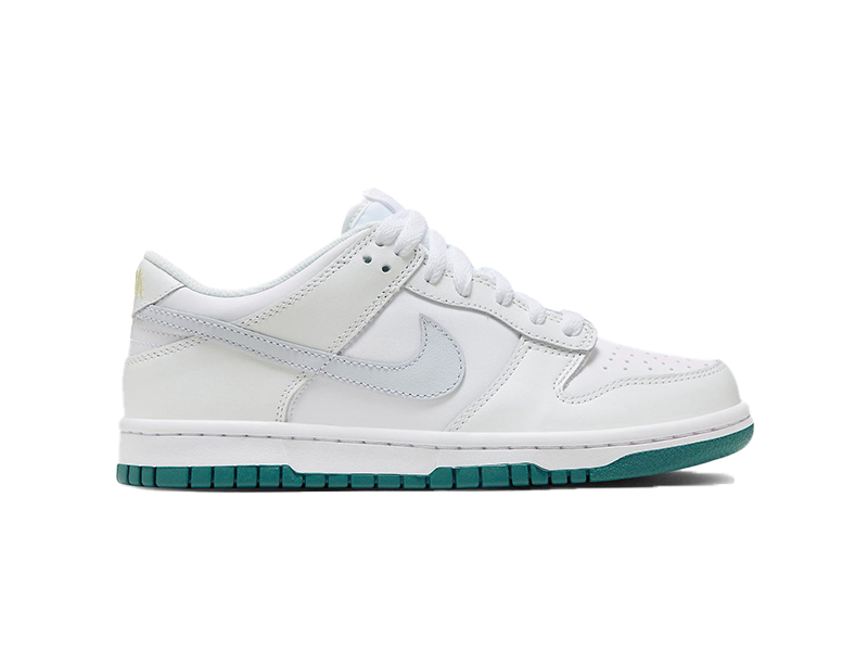 Nike Dunk Low GS ‘Features Green’