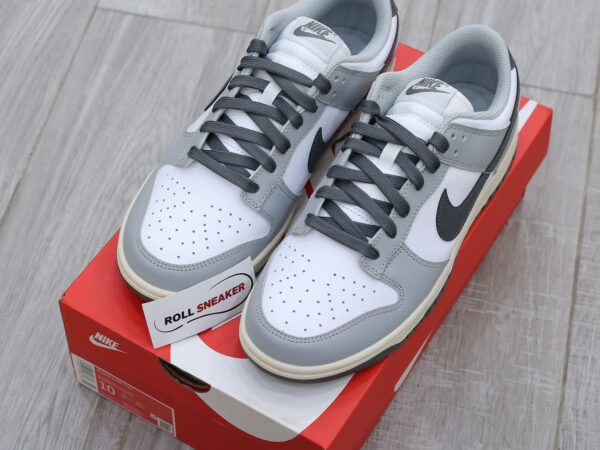 Nike Dunk Low ‘Light Smoke Grey’