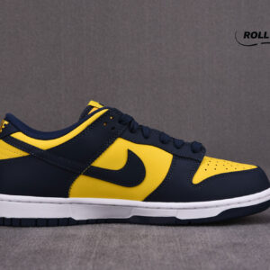 Nike Dunk Low ‘Michigan’