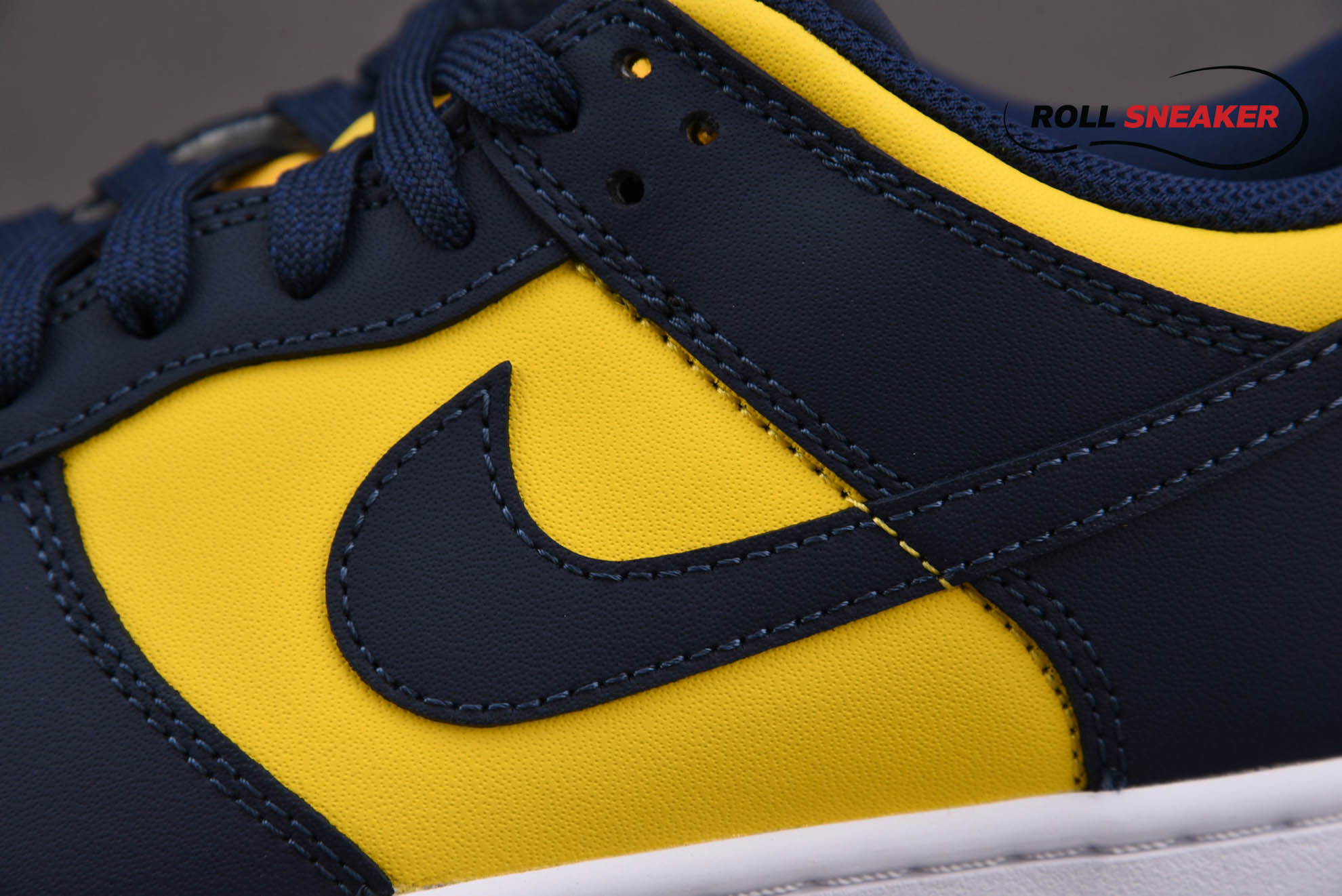 Nike Dunk Low ‘Michigan’
