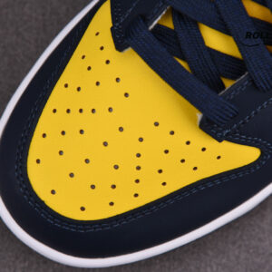 Nike Dunk Low ‘Michigan’