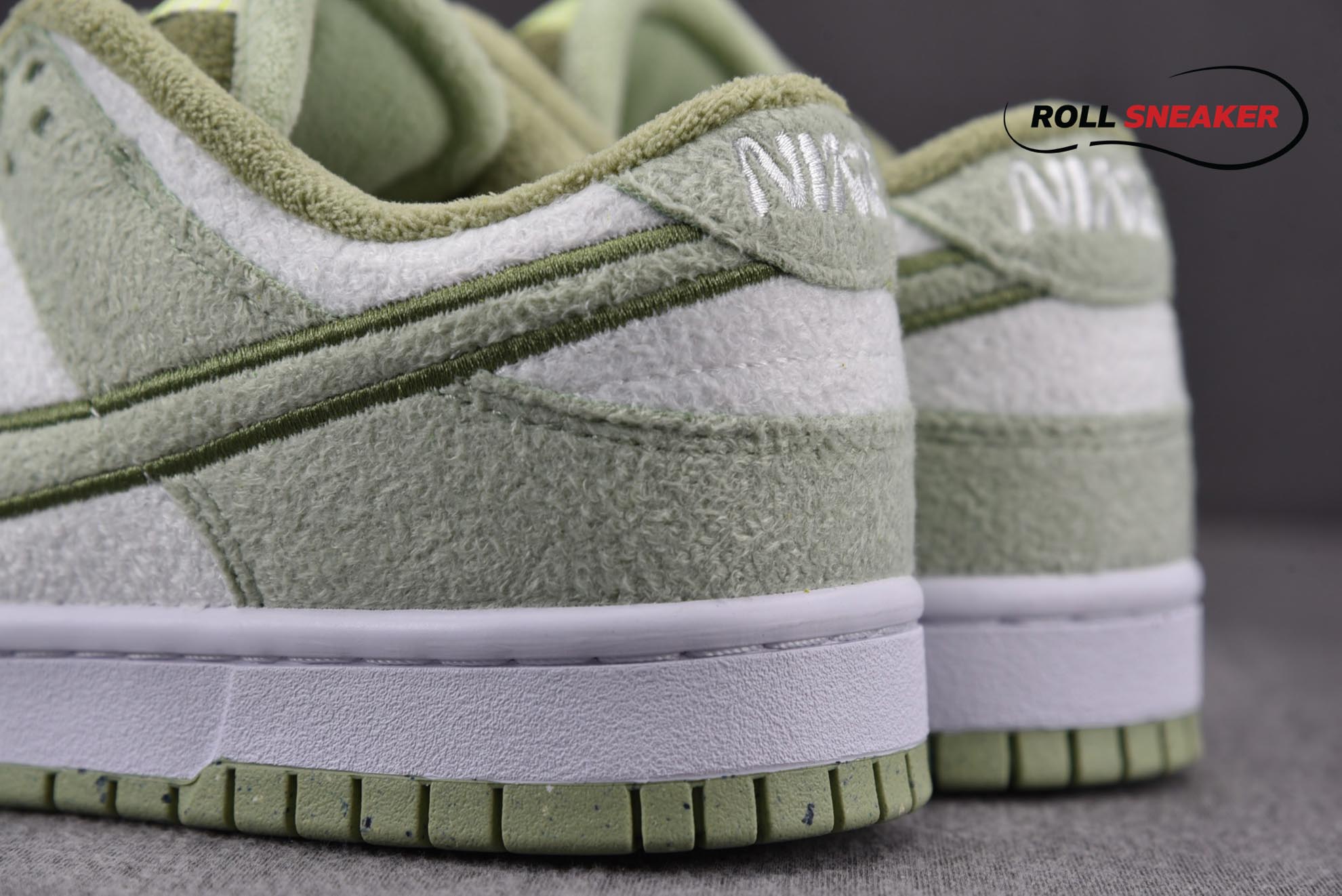 Nike Dunk Low SE Fleece Pack ‘Honeydew’
