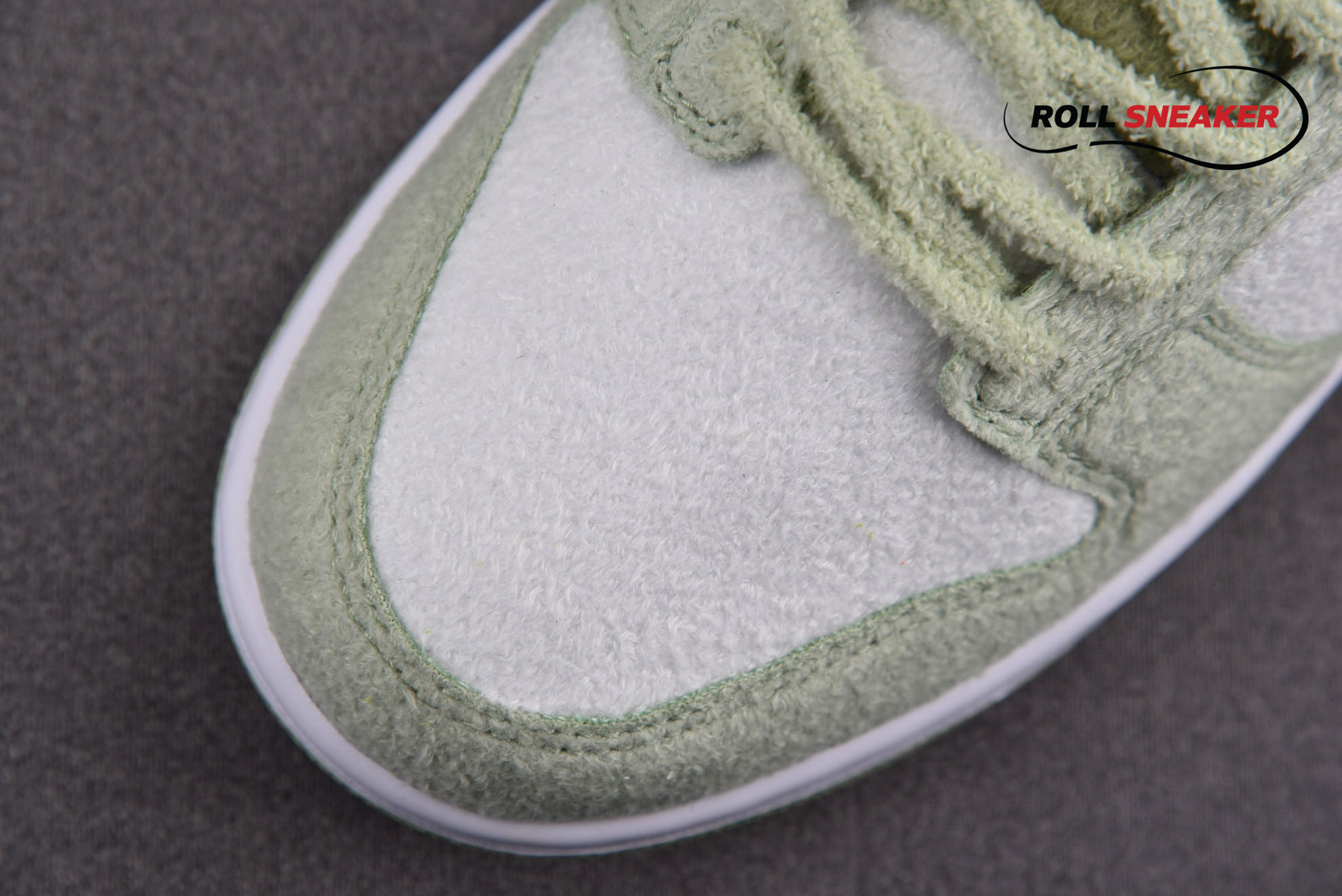 Nike Dunk Low SE Fleece Pack ‘Honeydew’
