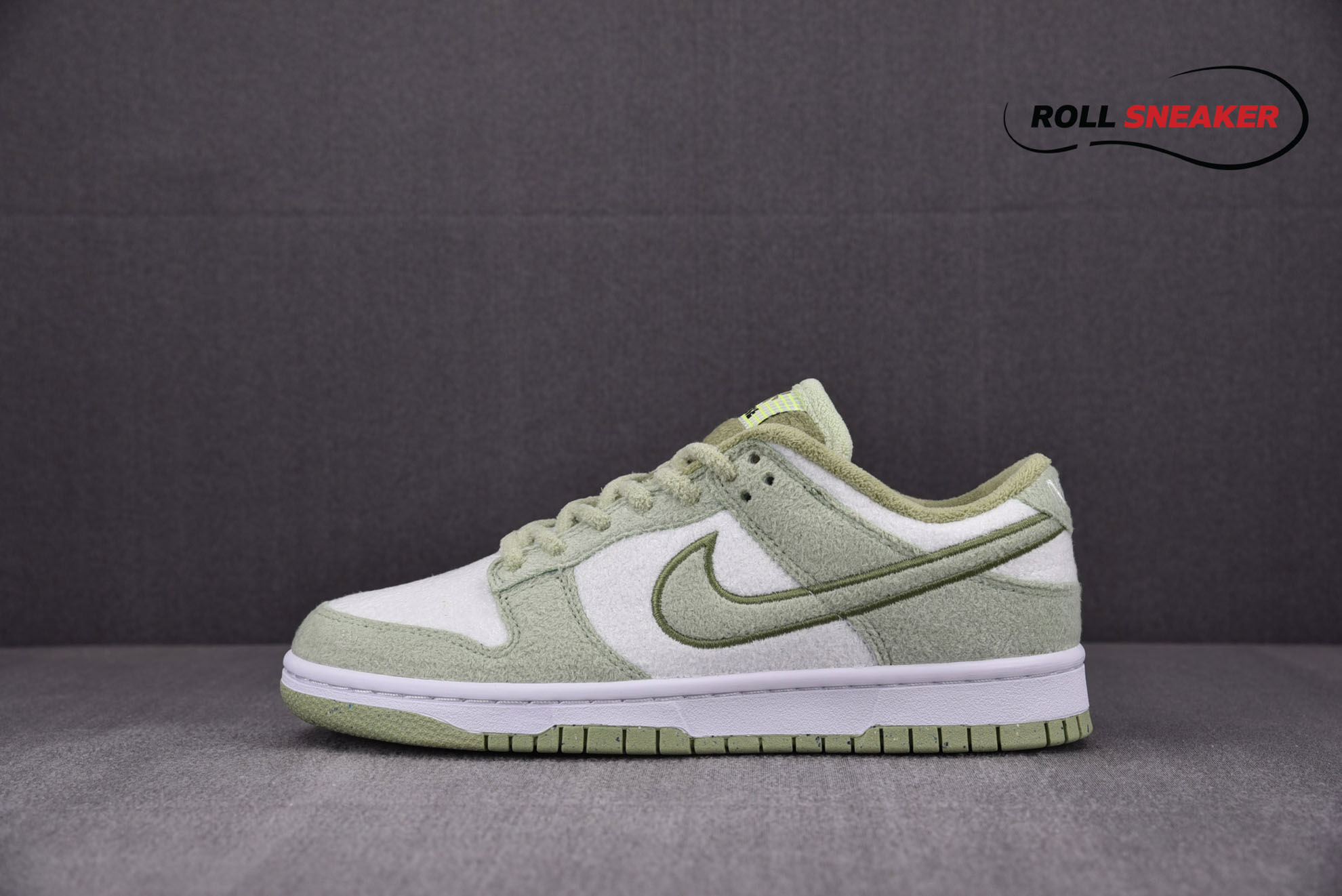 Nike Dunk Low SE Fleece Pack ‘Honeydew’
