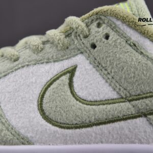 Nike Dunk Low SE Fleece Pack ‘Honeydew’