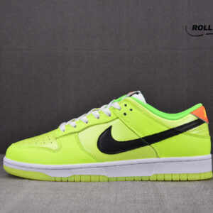 Nike Dunk Low SE ‘Splash Volt’