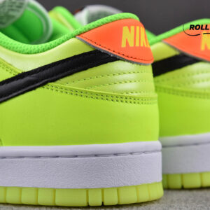 Nike Dunk Low SE ‘Splash Volt’