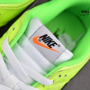 Nike Dunk Low SE ‘Splash Volt’