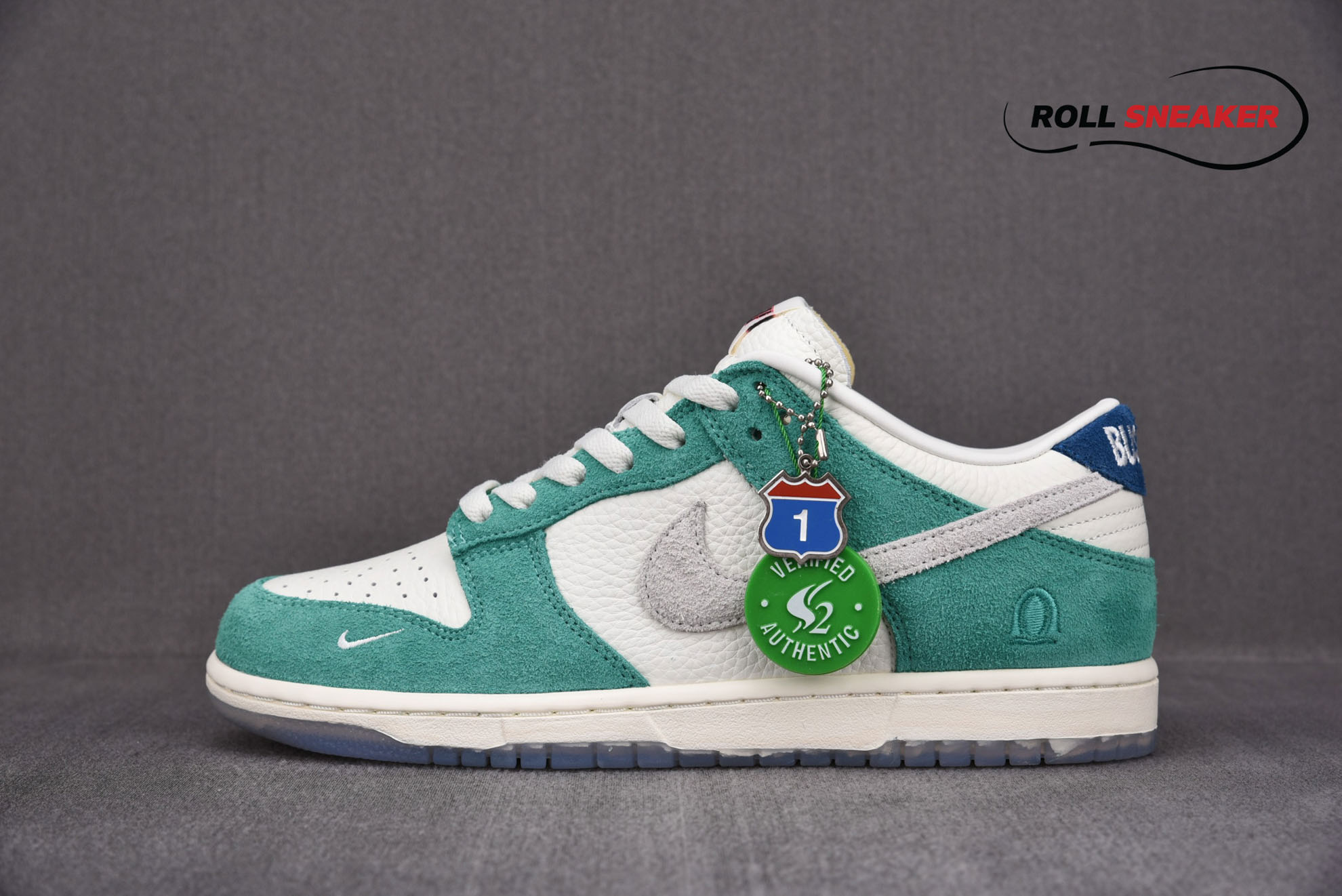 Nike Kasina x Dunk Low ‘Road Sign’
