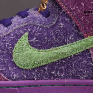 Nike SB Dunk Highs "Purple Kush"