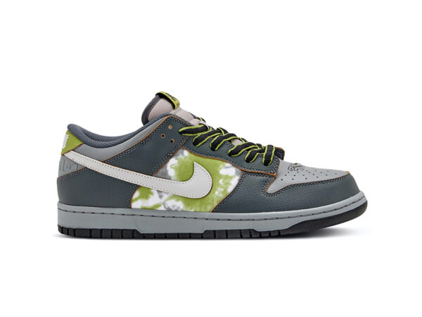 Nike SB Dunk Low HUF Friends and Family