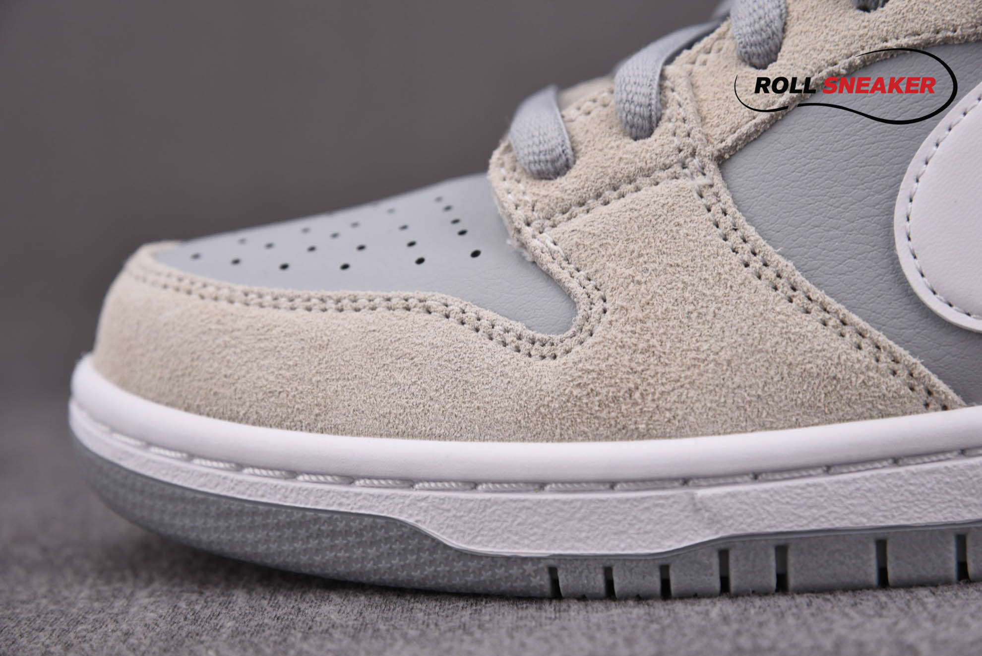 Nike SB Dunk Low Summit White Wolf Grey