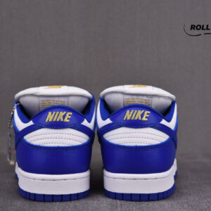 Nike SB Dunk Low Supreme Stars Hyper Royal (2021)