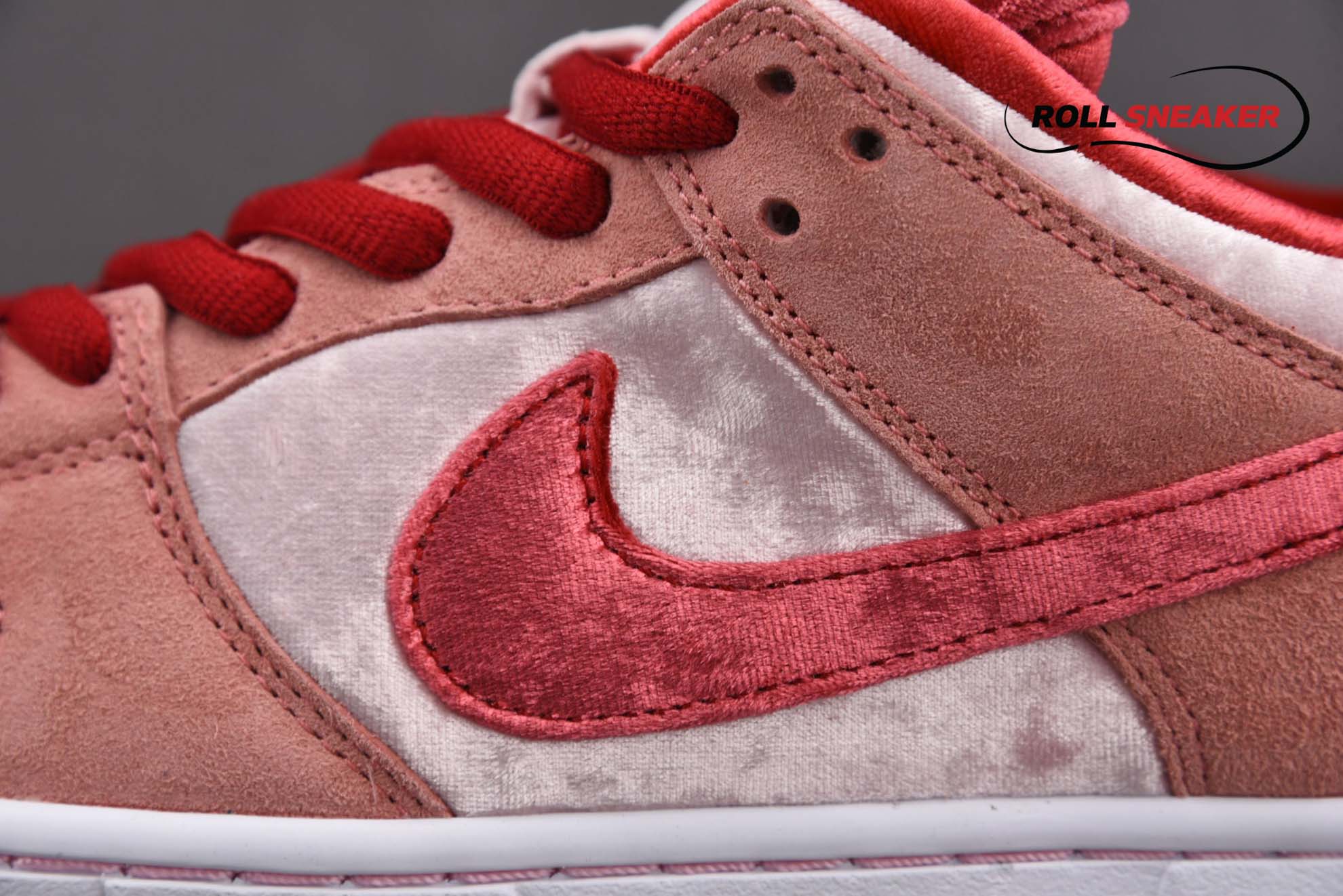 Nike StrangeLove x Dunk Low SB ‘Valentine’s Day’
