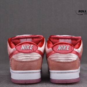 Nike StrangeLove x Dunk Low SB ‘Valentine’s Day’