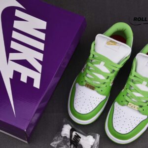 Nike Supreme x Dunk Low OG SB QS ‘Mean Green’