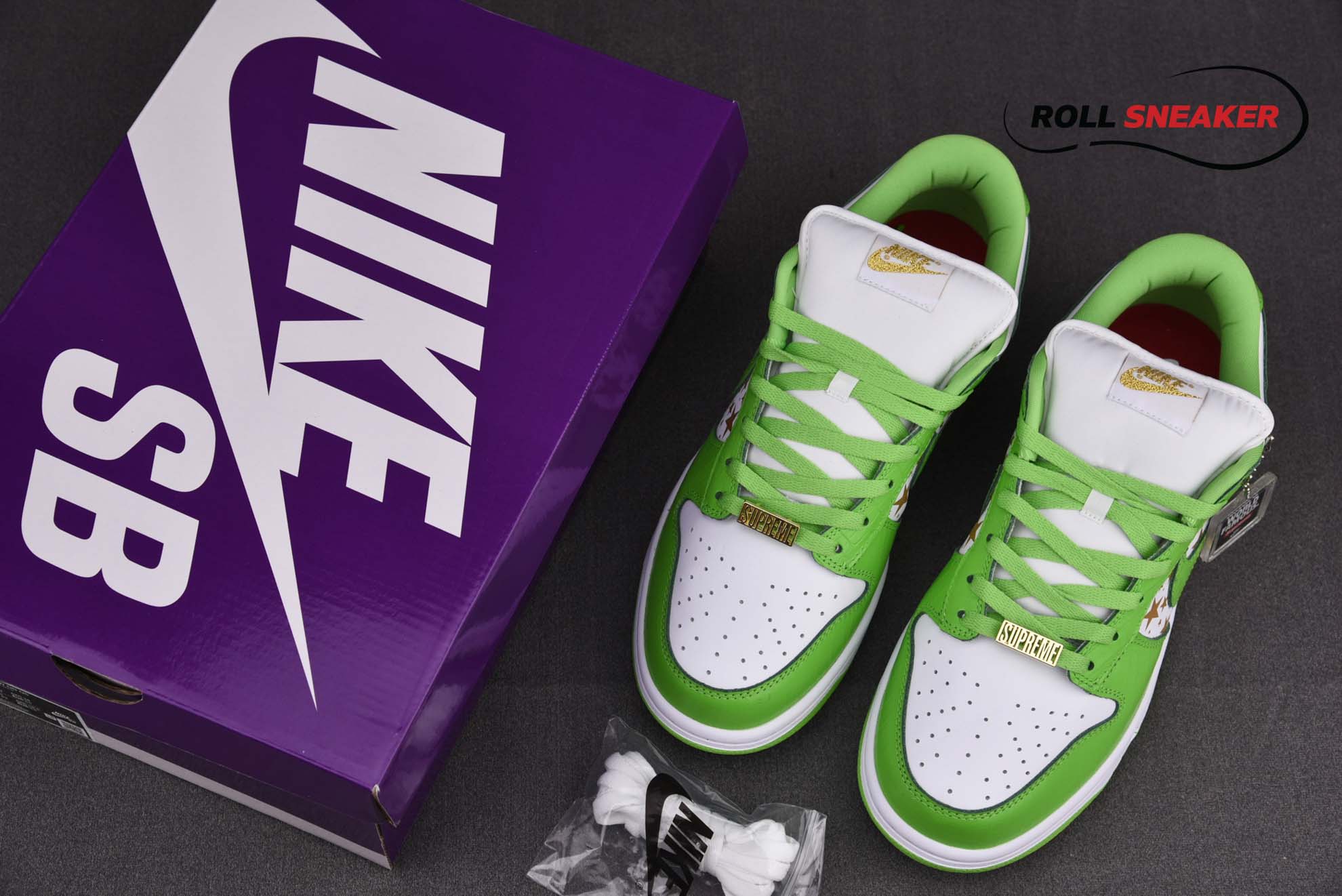 Nike Supreme x Dunk Low OG SB QS ‘Mean Green’