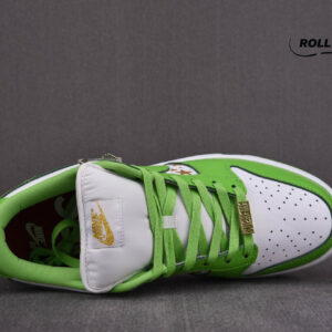 Nike Supreme x Dunk Low OG SB QS ‘Mean Green’