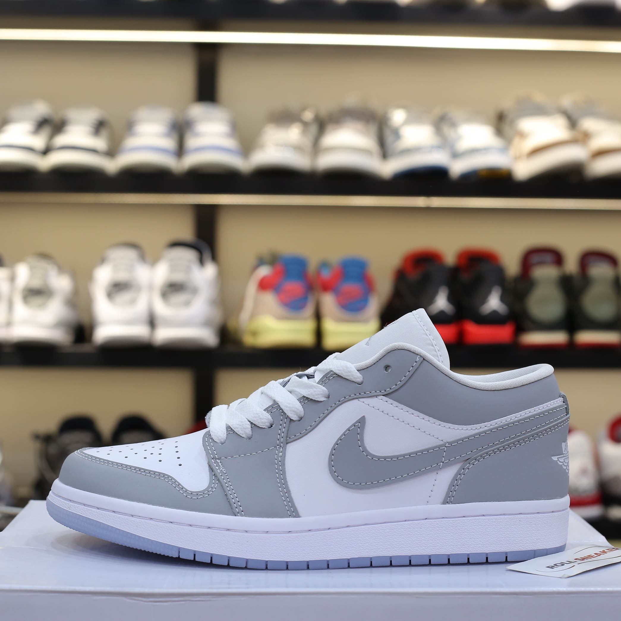 Nike Wmns Air Jordan 1 Low ‘White Wolf Grey’