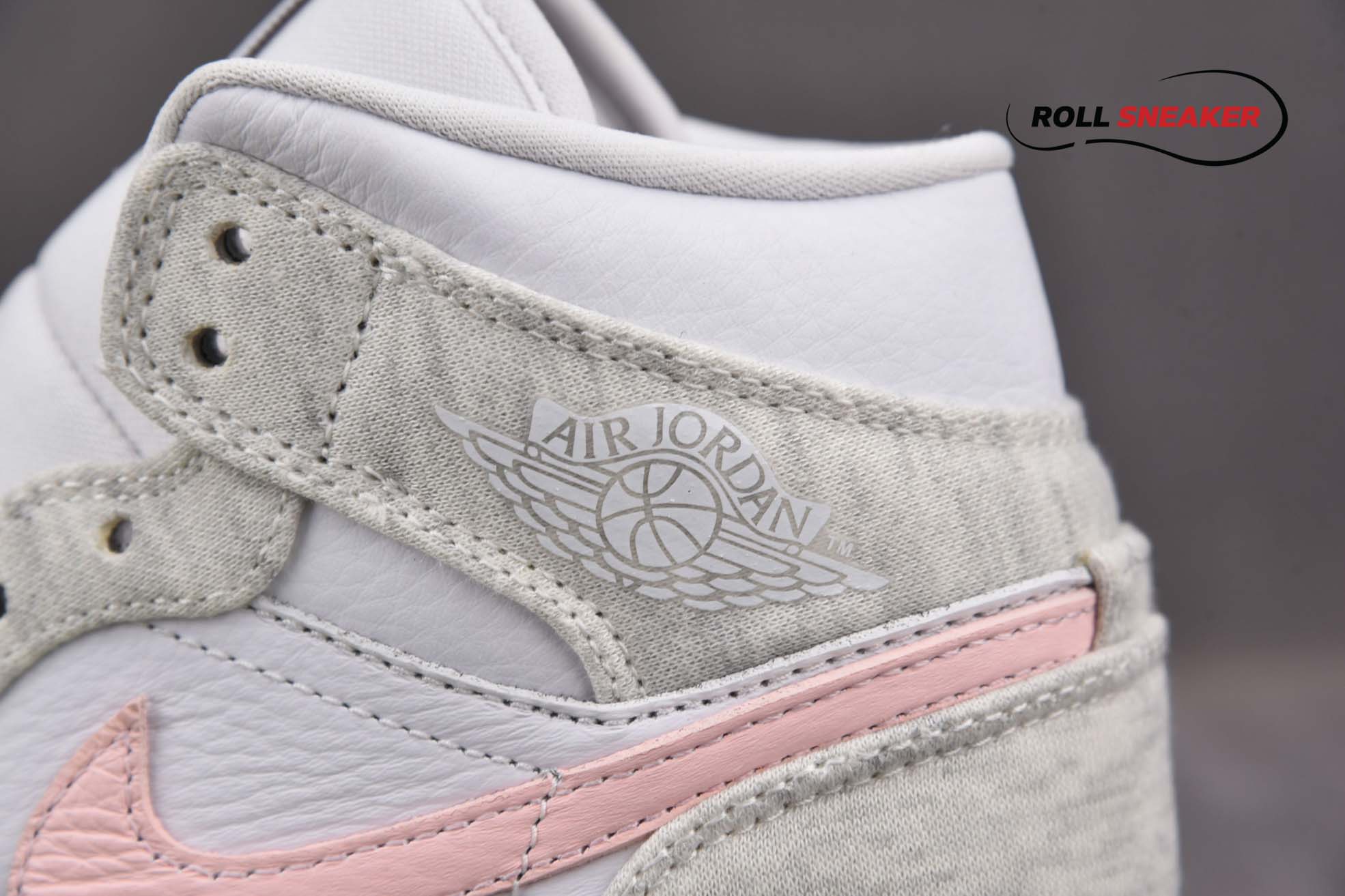 Nike Wmns Air Jordan 1 Mid SE ‘White Light Iron Ore’
