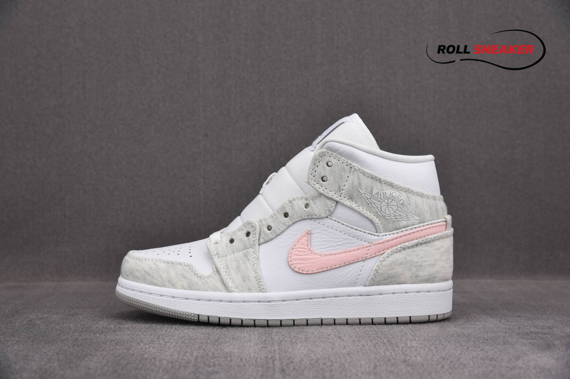 Nike Wmns Air Jordan 1 Mid SE ‘White Light Iron Ore’
