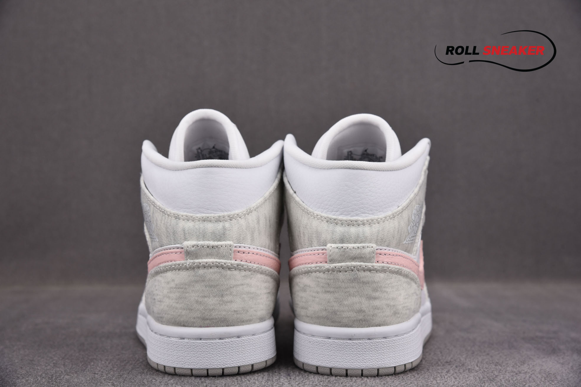 Nike Wmns Air Jordan 1 Mid SE ‘White Light Iron Ore’
