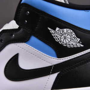 Nike Wmns Air Jordan 1 Mid ‘University Blue’