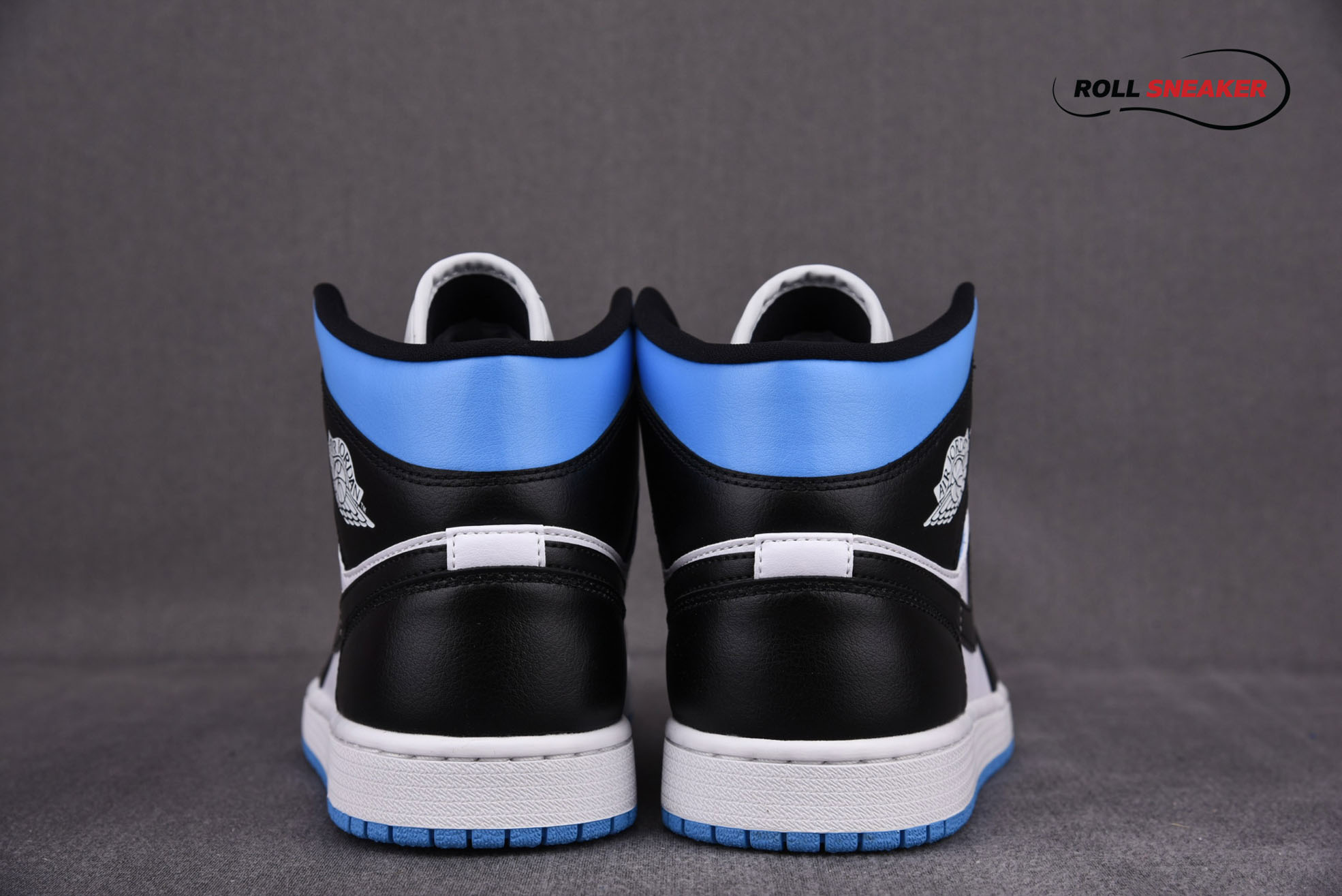 Nike Wmns Air Jordan 1 Mid ‘University Blue’