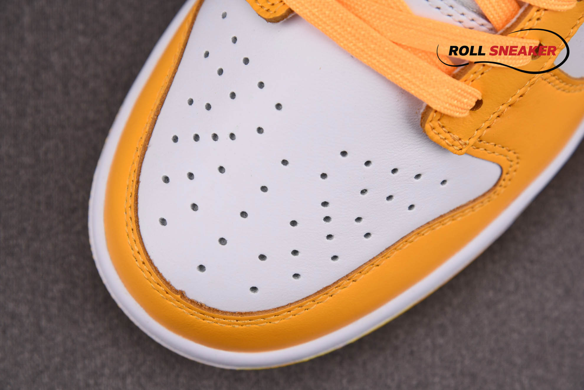 Nike Wmns Dunk Low ‘Laser Orange’