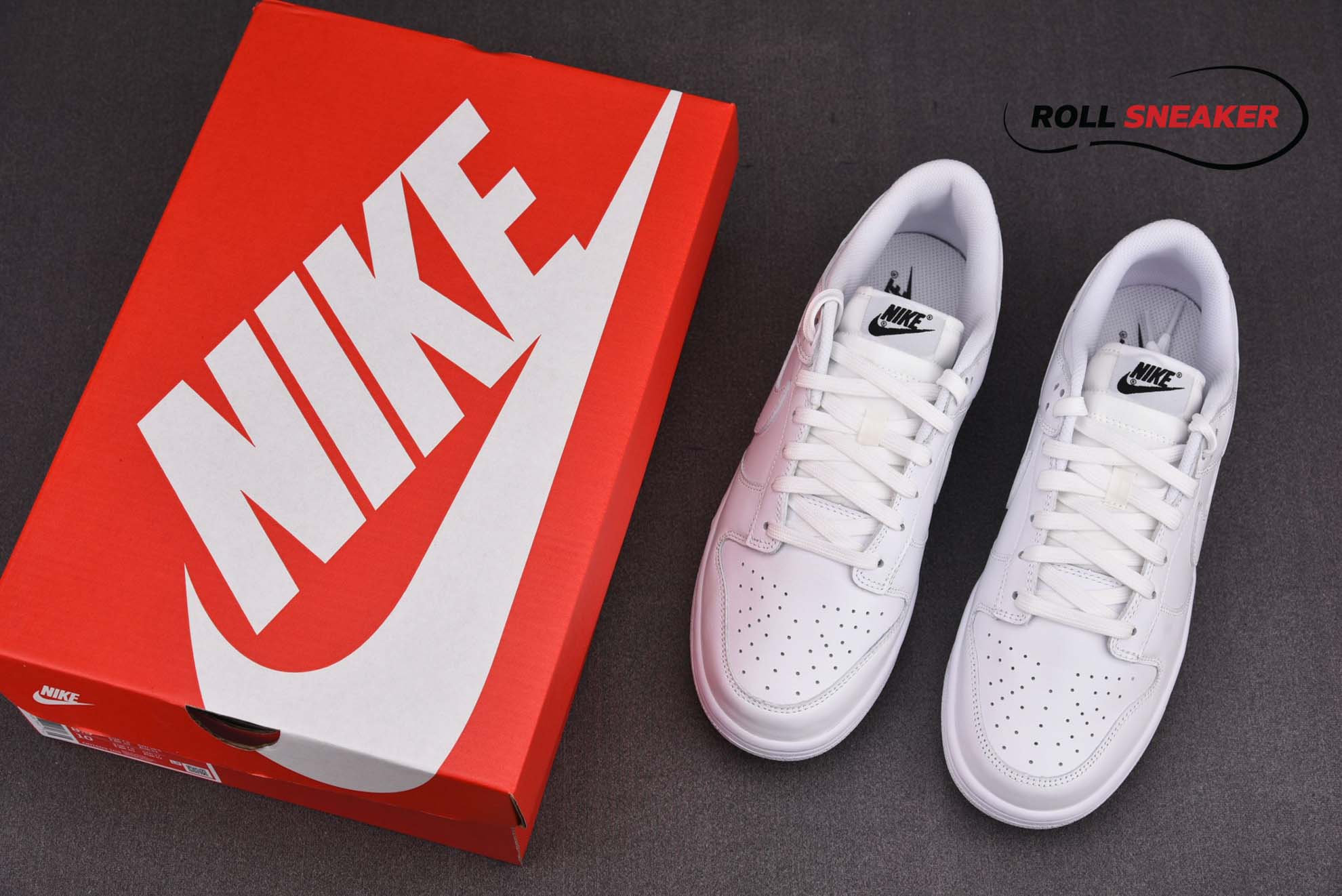 Nike Wmns Dunk Low ‘Triple White’