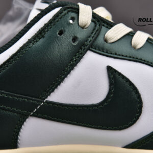 Nike Wmns Dunk Low ‘Vintage Green’