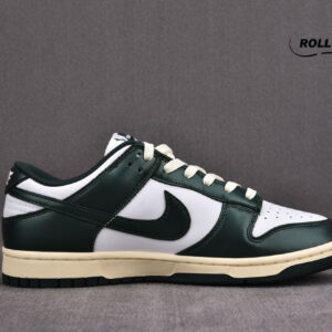 Nike Wmns Dunk Low ‘Vintage Green’