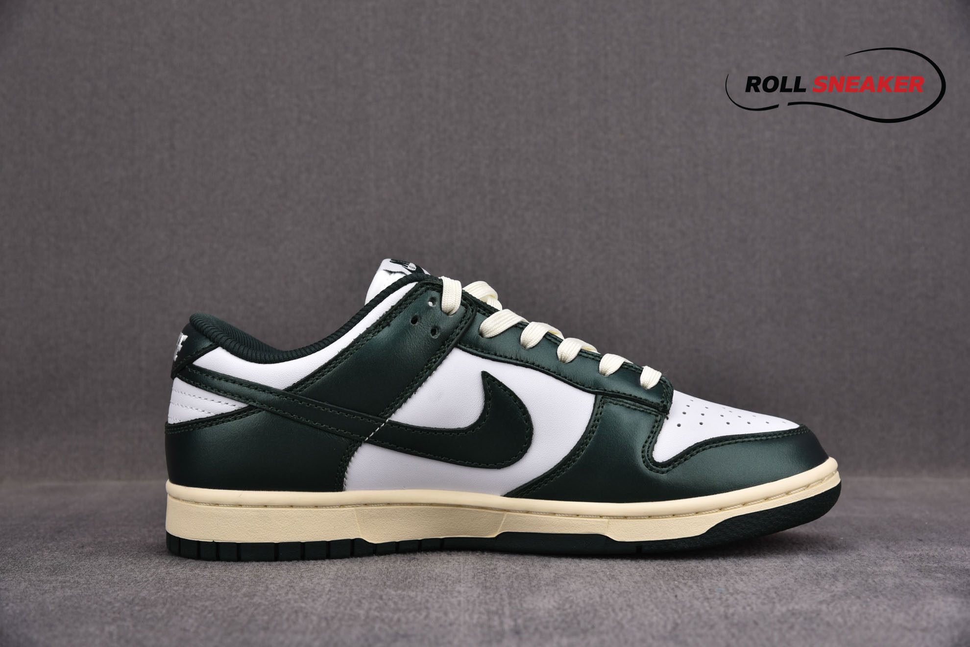 Nike Wmns Dunk Low ‘Vintage Green’
