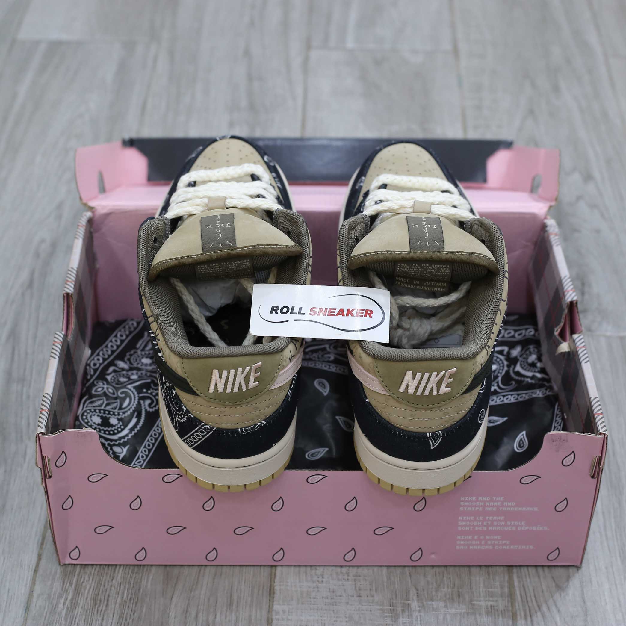 Travis Scott x SB Dunk Low PRM QS ‘Cactus Jack Special Box’ 