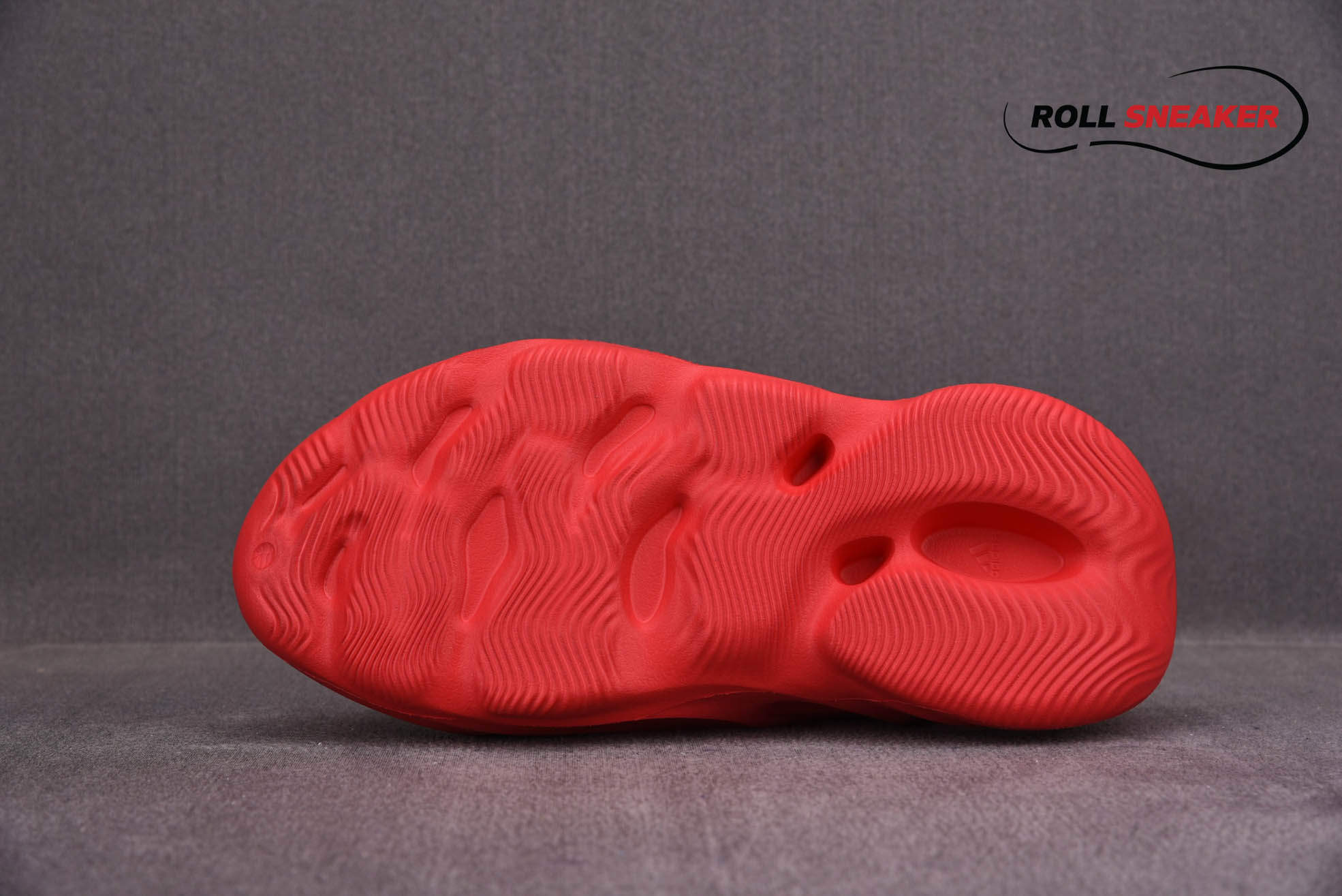 Yeezy Foam RNNR Vermillion Đỏ
