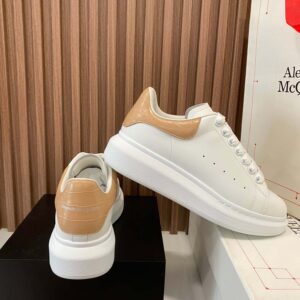 Alexander McQueen Oversized Croco Beige