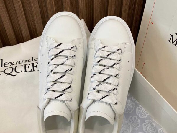 Alexander McQueen Oversized Sneaker 'White Beige Crocodile
