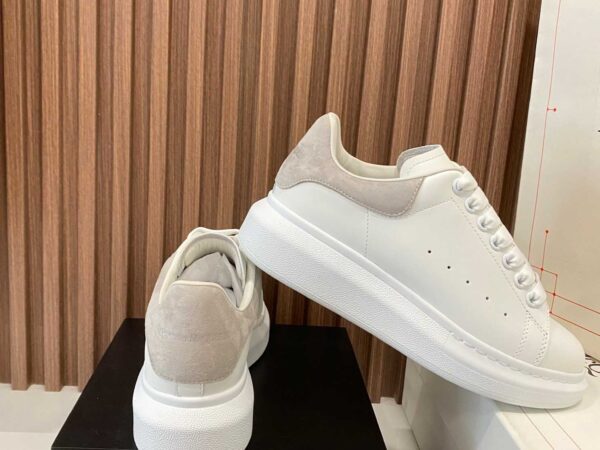 Alexander McQueen Oversized Sneaker ‘White Grey’