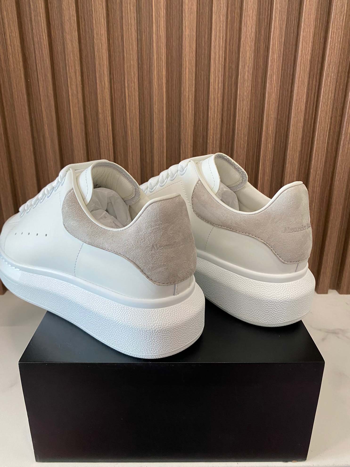 Alexander McQueen Oversized Sneaker ‘White Grey’