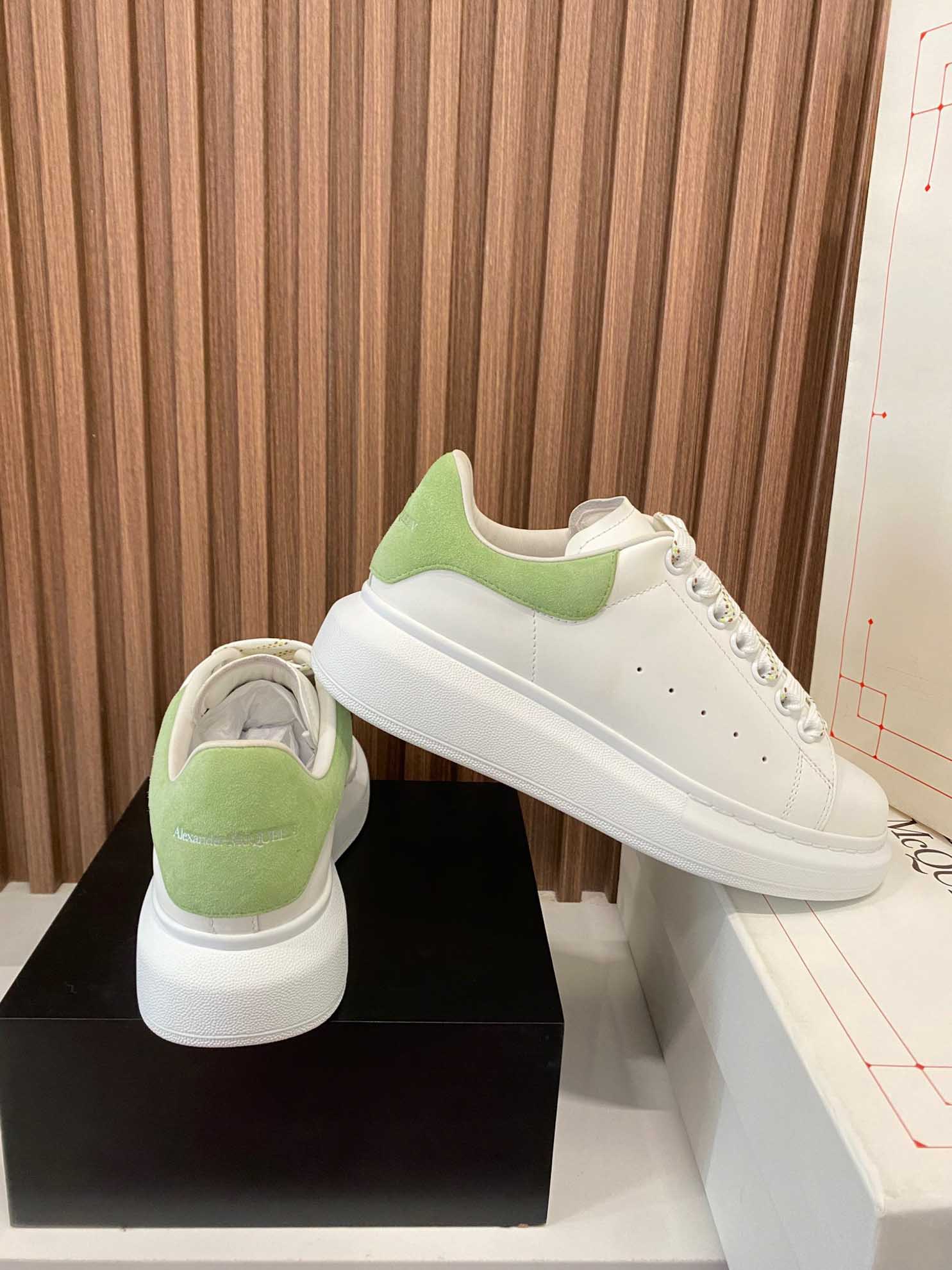 Alexander McQueen Oversole 'White Green'